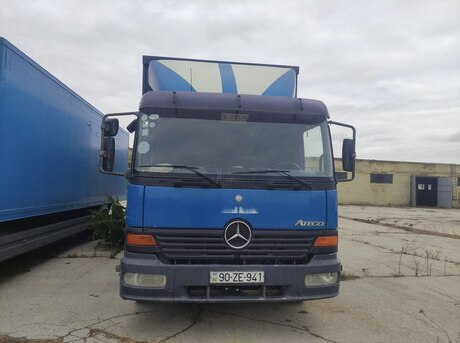 Mercedes Atego 1528