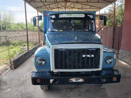 GAZ 53