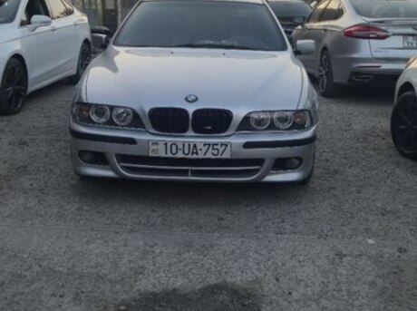 BMW 523