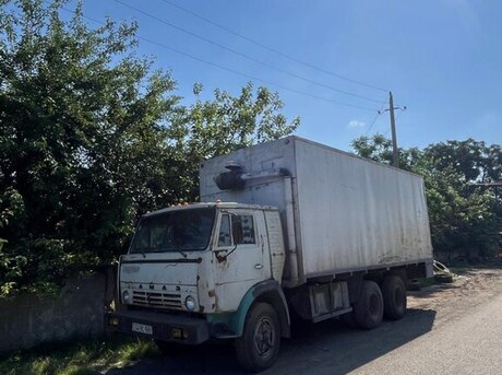 KamAz 53212