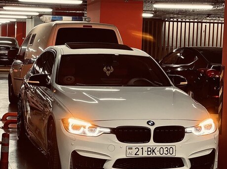 BMW 330