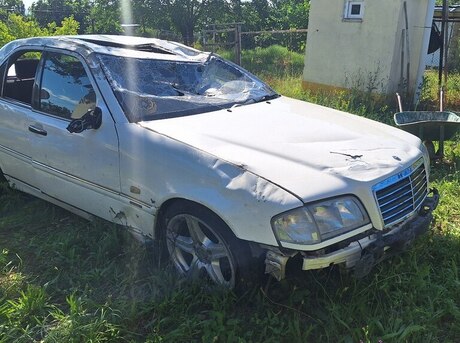Mercedes C 180