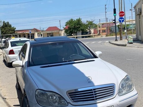 Mercedes S 320
