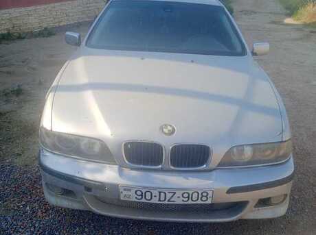 BMW 528