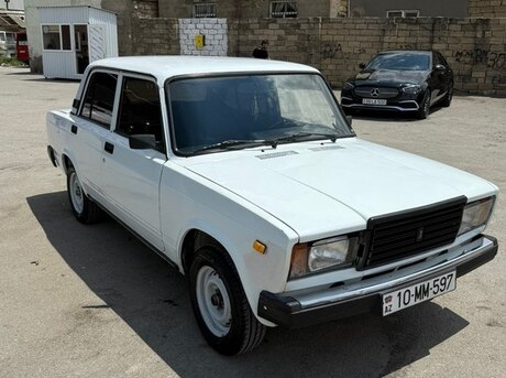 LADA (VAZ) 2107
