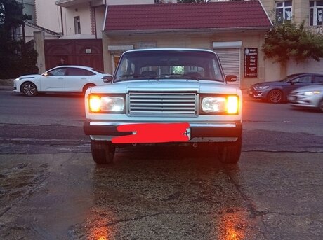 LADA (VAZ) 2107
