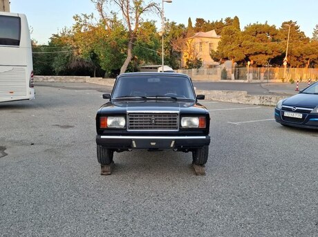 LADA (VAZ) 2107