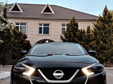 Nissan Maxima