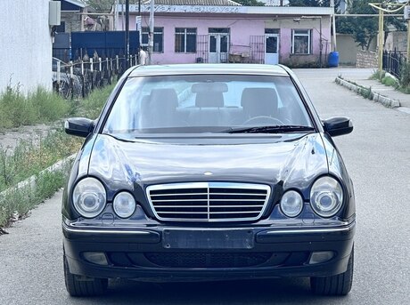 Mercedes E 270