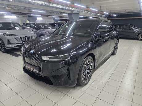 BMW iX