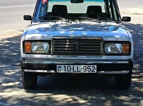 LADA (VAZ) 2107