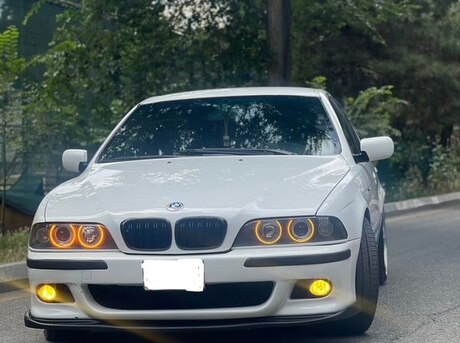 BMW 525