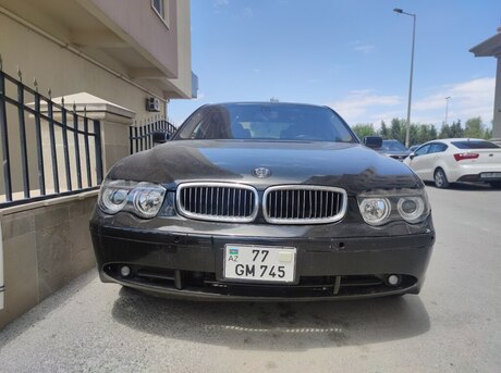 BMW 745