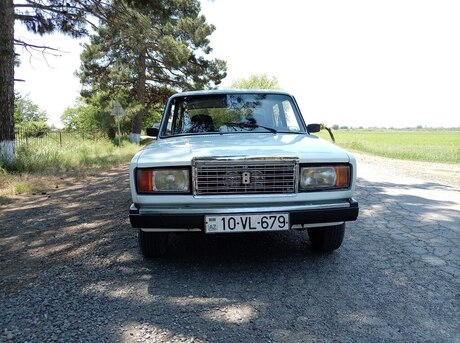 LADA (VAZ) 2107