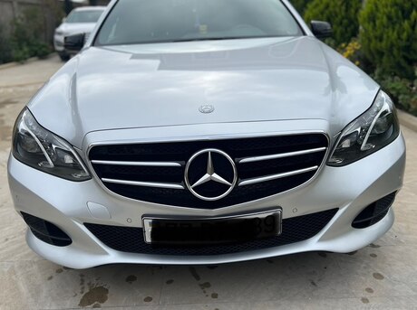 Mercedes E 220