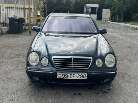 Mercedes E 270