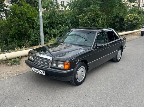 Mercedes 190