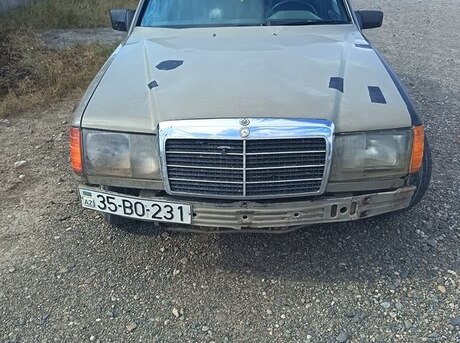 Mercedes 230 E
