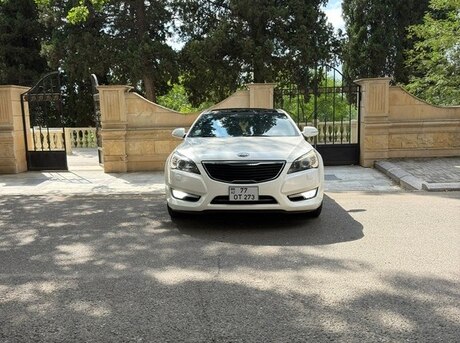 Kia Cadenza