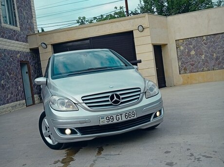 Mercedes B 170