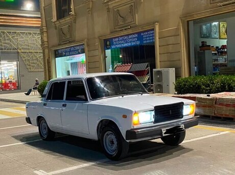 LADA (VAZ) 2107