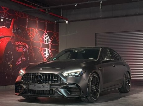 Mercedes C 63 AMG S E Performance