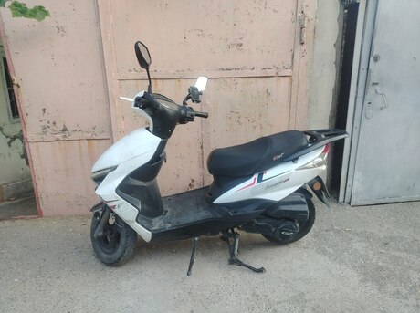 Suzuki AN 125