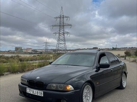 BMW 528