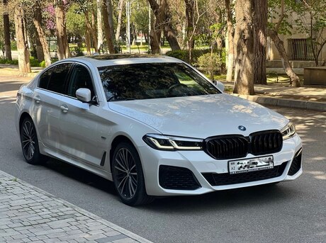 BMW 530e