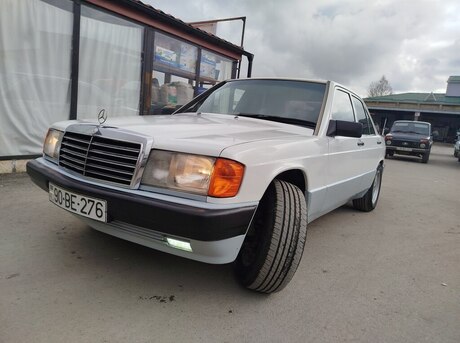 Mercedes 190