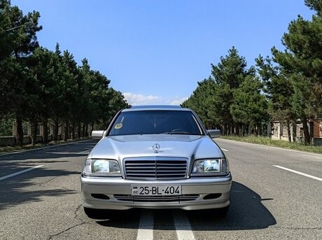 Mercedes C 280
