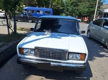 LADA (VAZ) 2107