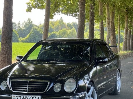 Mercedes E 240