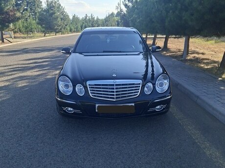 Mercedes E 220