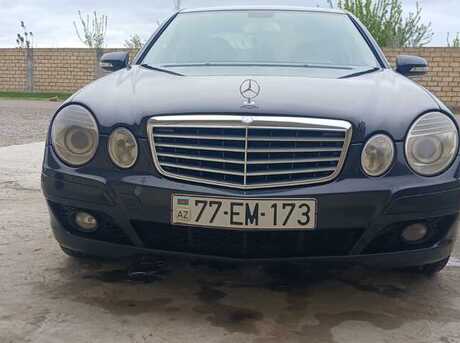 Mercedes E 220