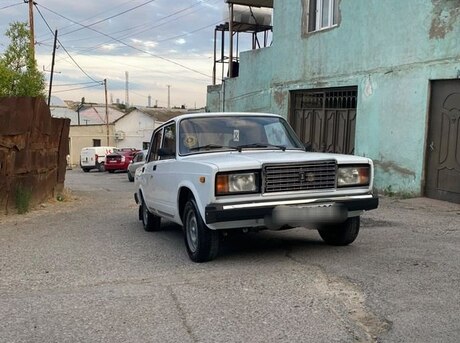 LADA (VAZ) 2107