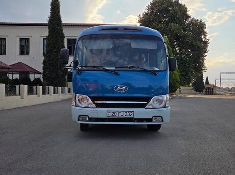 Hyundai County