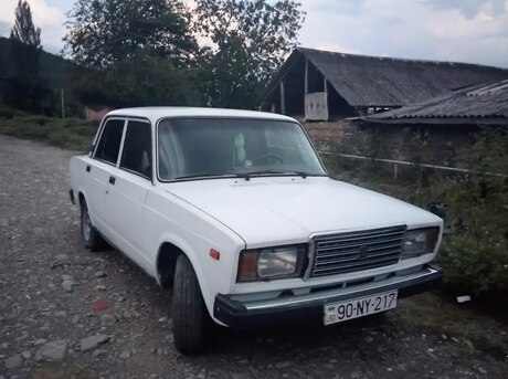 LADA (VAZ) 2107