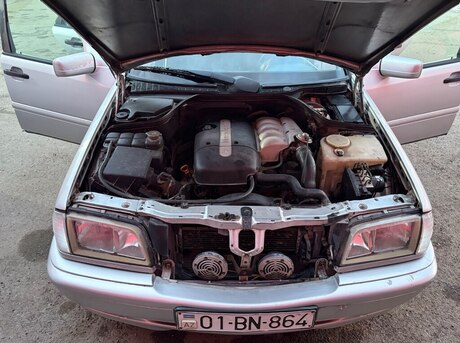 Mercedes C 220