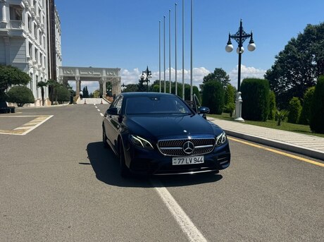 Mercedes E 200