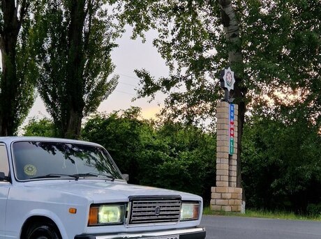 LADA (VAZ) 2107