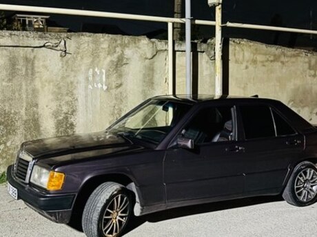 Mercedes 190