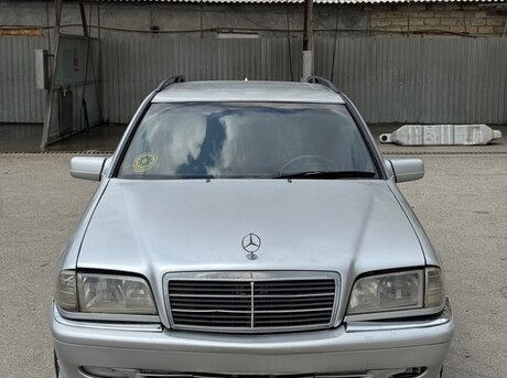 Mercedes C 220