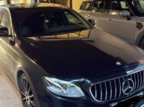 Mercedes E 300