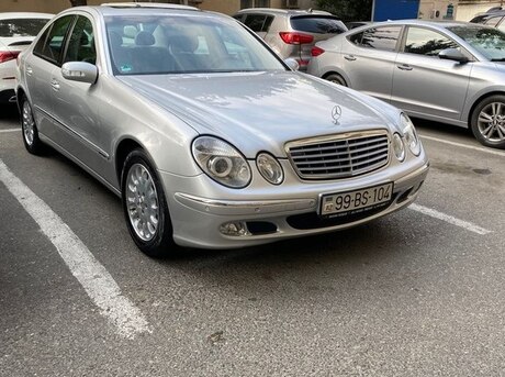 Mercedes E 240