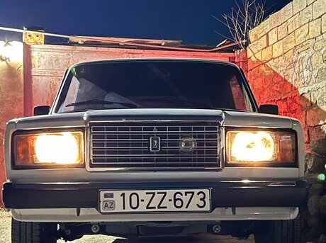 LADA (VAZ) 2107
