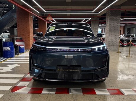 Geely  2025