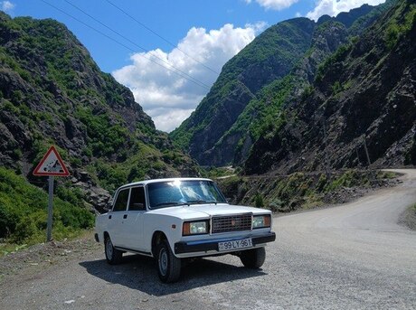 LADA (VAZ) 2107