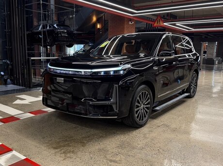 Geely Galaxy M9