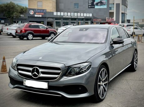 Mercedes E 300